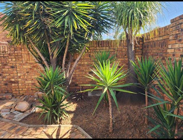 3 BEDROOM HOUSE FOR SALE IN VANDERBIJLPARK SE 3